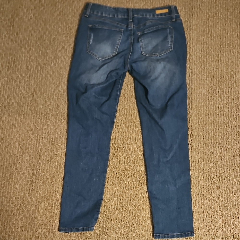 Stylish Blue Distressed Women's Skinny Jeans - Picture 4 of 7